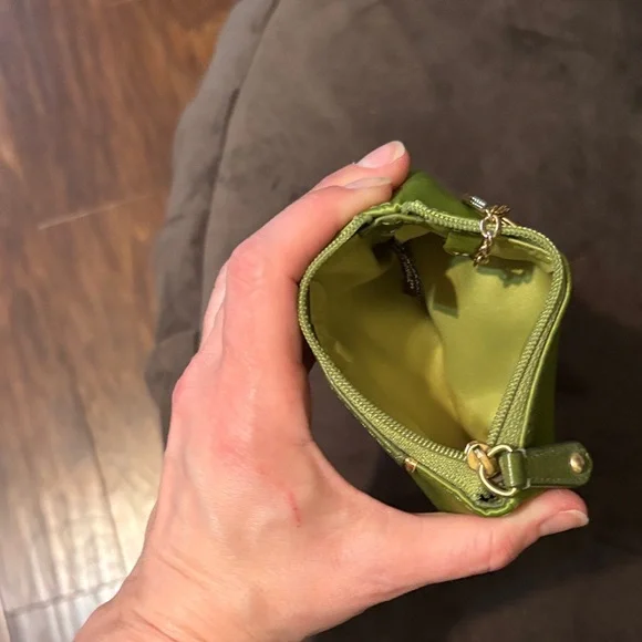 Coach Green Satin Coin Pouch with Gold Logo Plaque - Picture 4 of 5